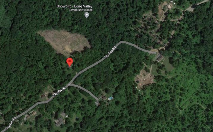 Pictures of Land property located at 33 Sky Top Rd, Washington Township, NJ 07853 for lease - image #1