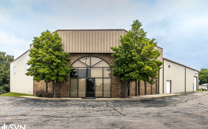 Pictures of Industrial property located at 125 MacArthur Ct, Nicholasville, KY 40356 for lease - image #1