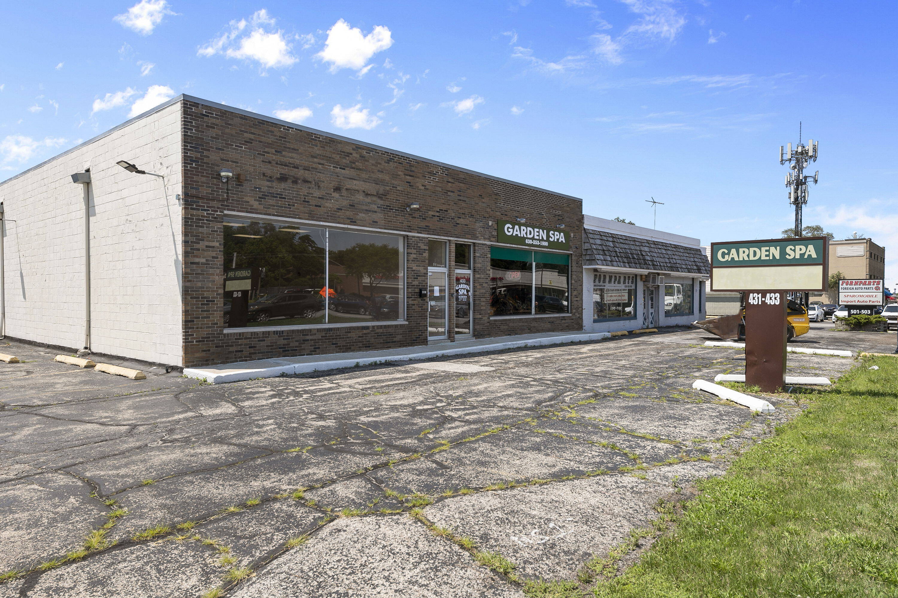 2700 Ogden Ave Downers Grove - i3sze77