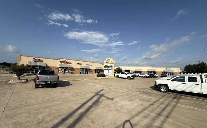 Pictures of Retail, Office property located at 1900 E Elms Rd, Killeen, TX 76542 for lease - image #1