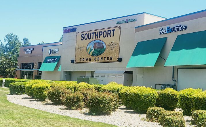 Pictures of Retail property located at 2055 Town Center Plaza, West Sacramento, CA 95691 for lease - image #1