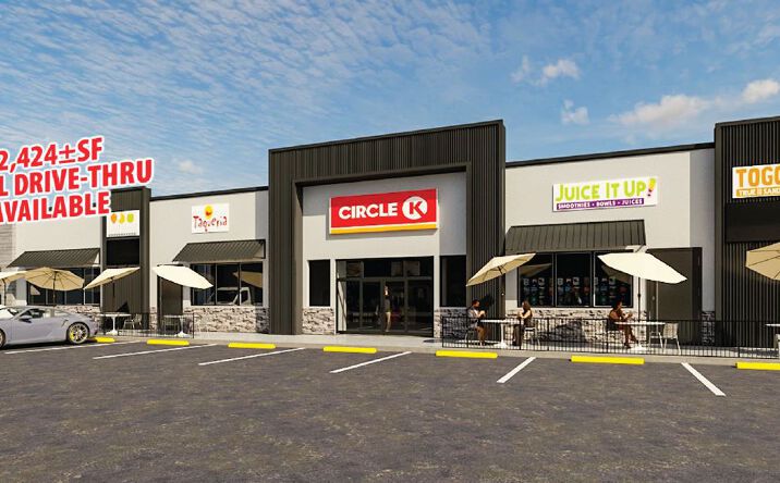 Pictures of Retail property located at 1577 Manning Ave, Reedley, CA 93654 for lease - image #1