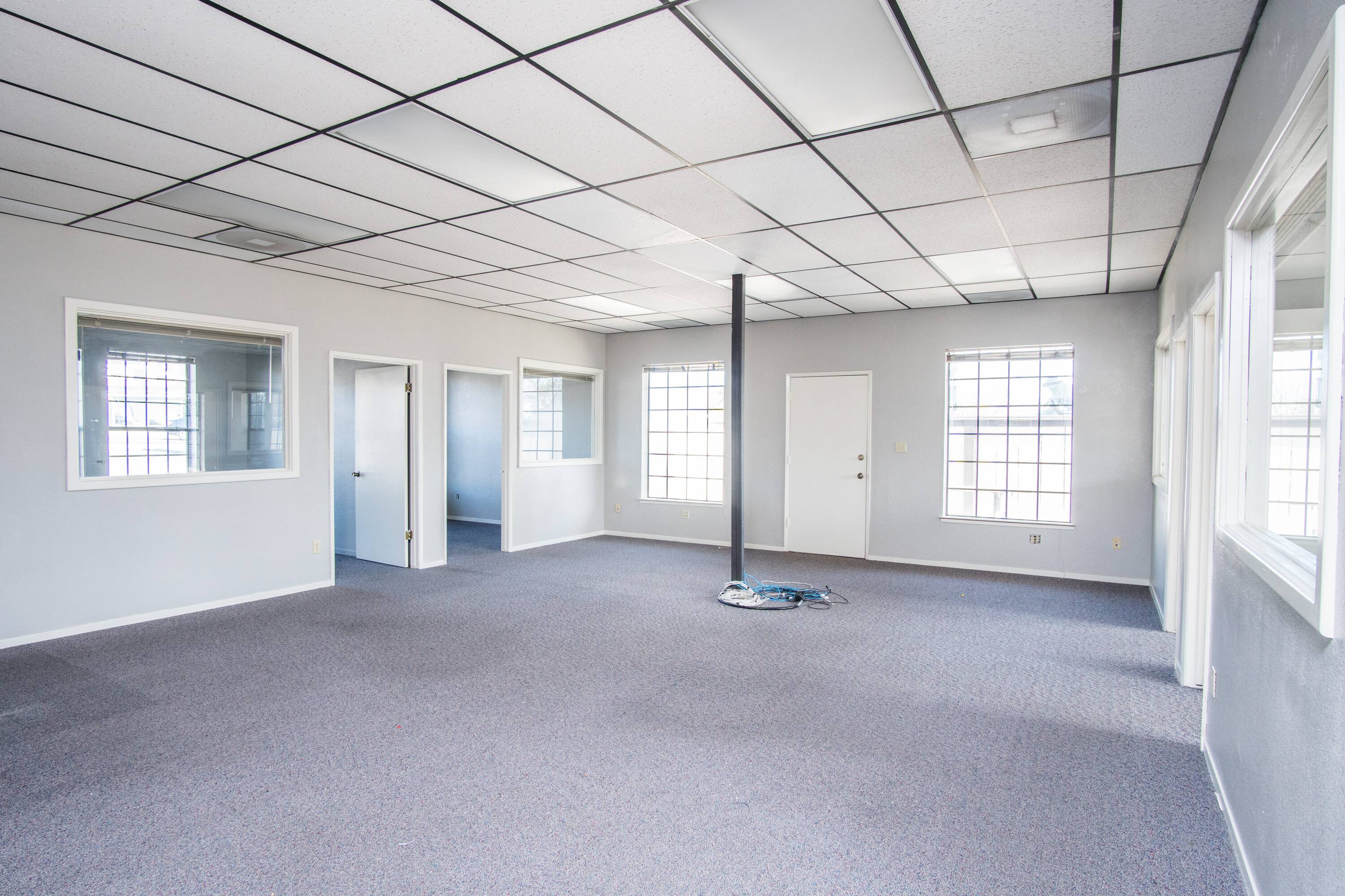 177 W Henderson Ave, Porterville, CA 93257 Office Space for Lease