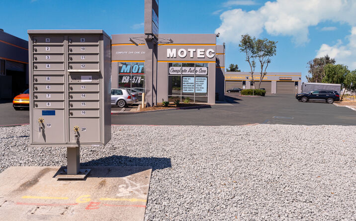 Pictures of Retail property located at 7645 Carroll Rd, San Diego, CA 92121 for lease - image #1
