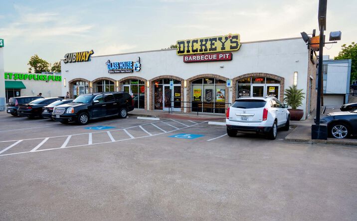 Pictures of Retail, Restaurant property located at 2525 Wycliff Ave, Dallas, TX 75219 for lease - image #1