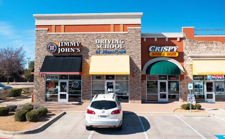Pictures of Retail property located at 1219 East Debbie Lane, Mansfield, TX 76063 for lease - image #1