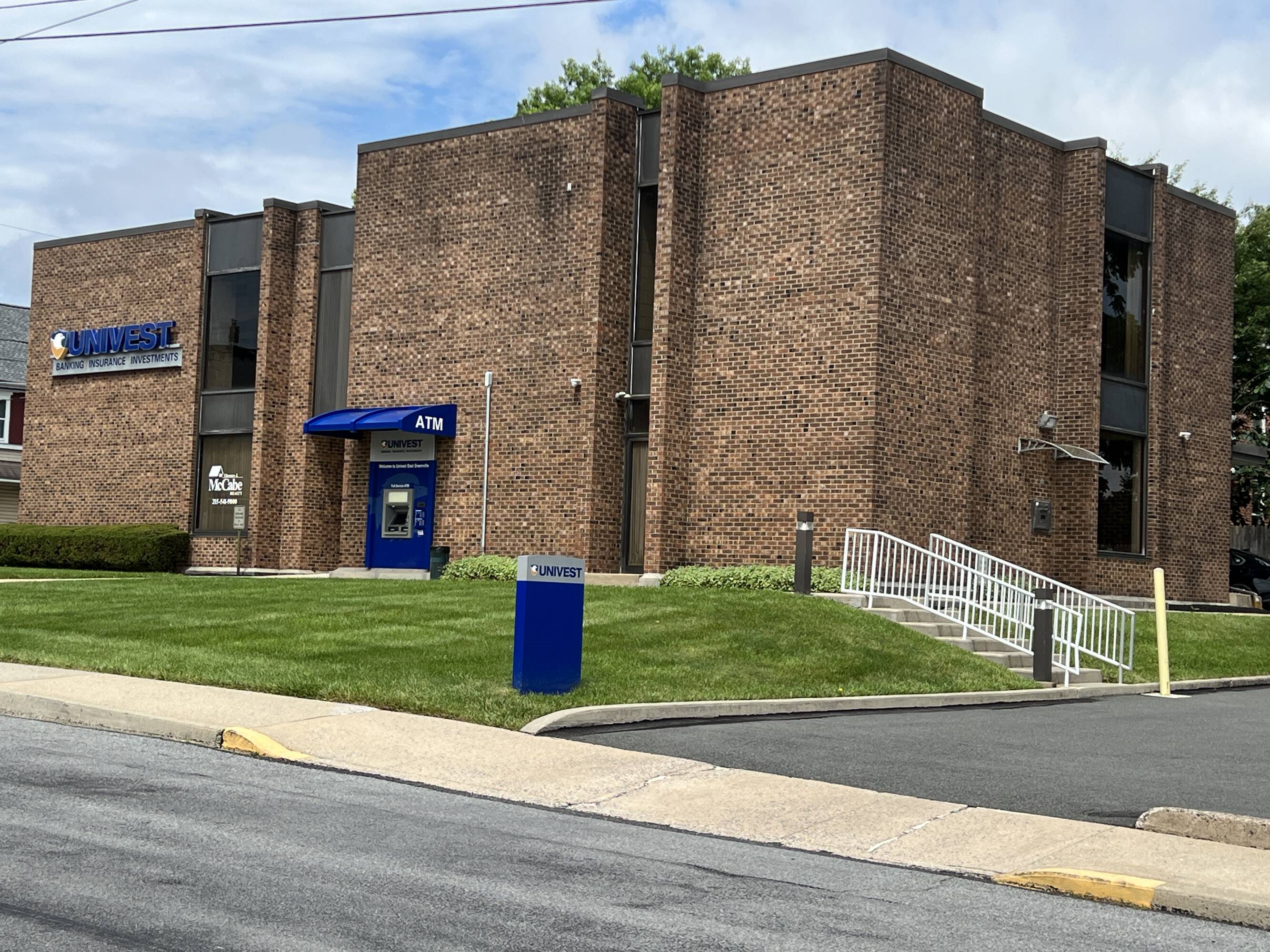321 Main St, East Greenville, PA 18041 | Crexi.com