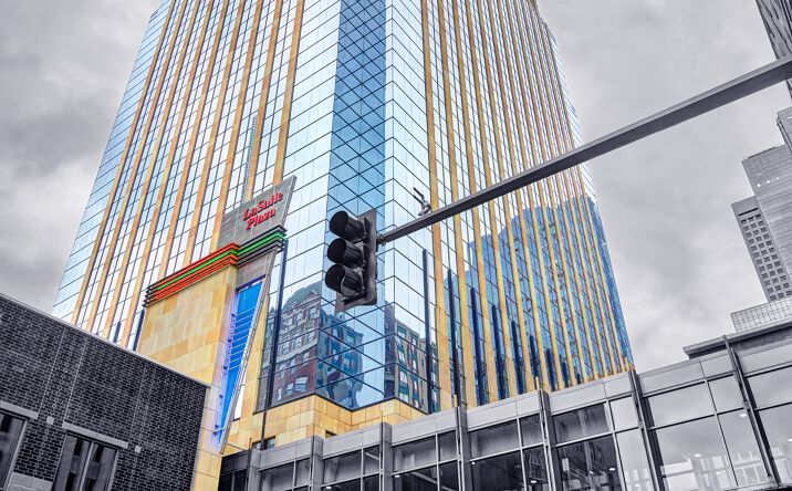 Pictures of Office property located at 800 LaSalle Plaza, Minneapolis, MN 55402 for lease - image #1
