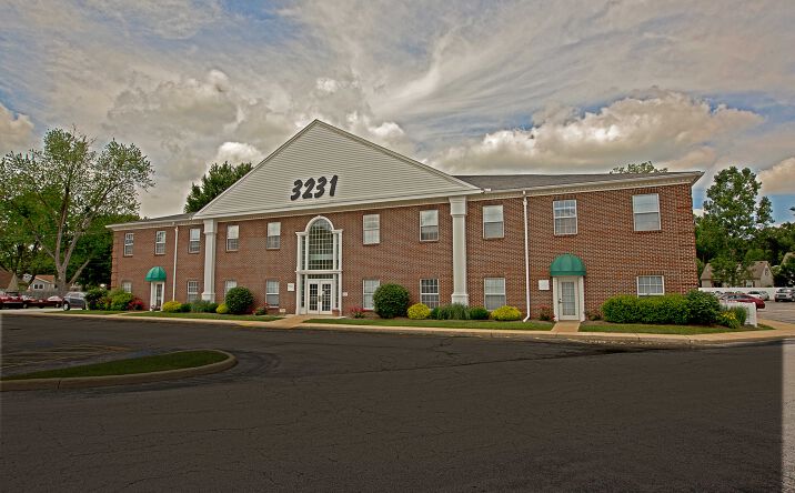 Pictures of Office property located at 3231 Central Park West, Toledo, OH 43617 for lease - image #1