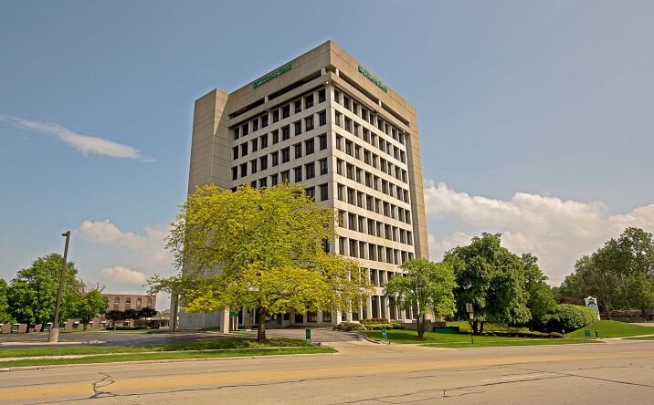 Pictures of Office property located at 3130 Executive Pkwy, Toledo, OH 43606 for lease - image #1