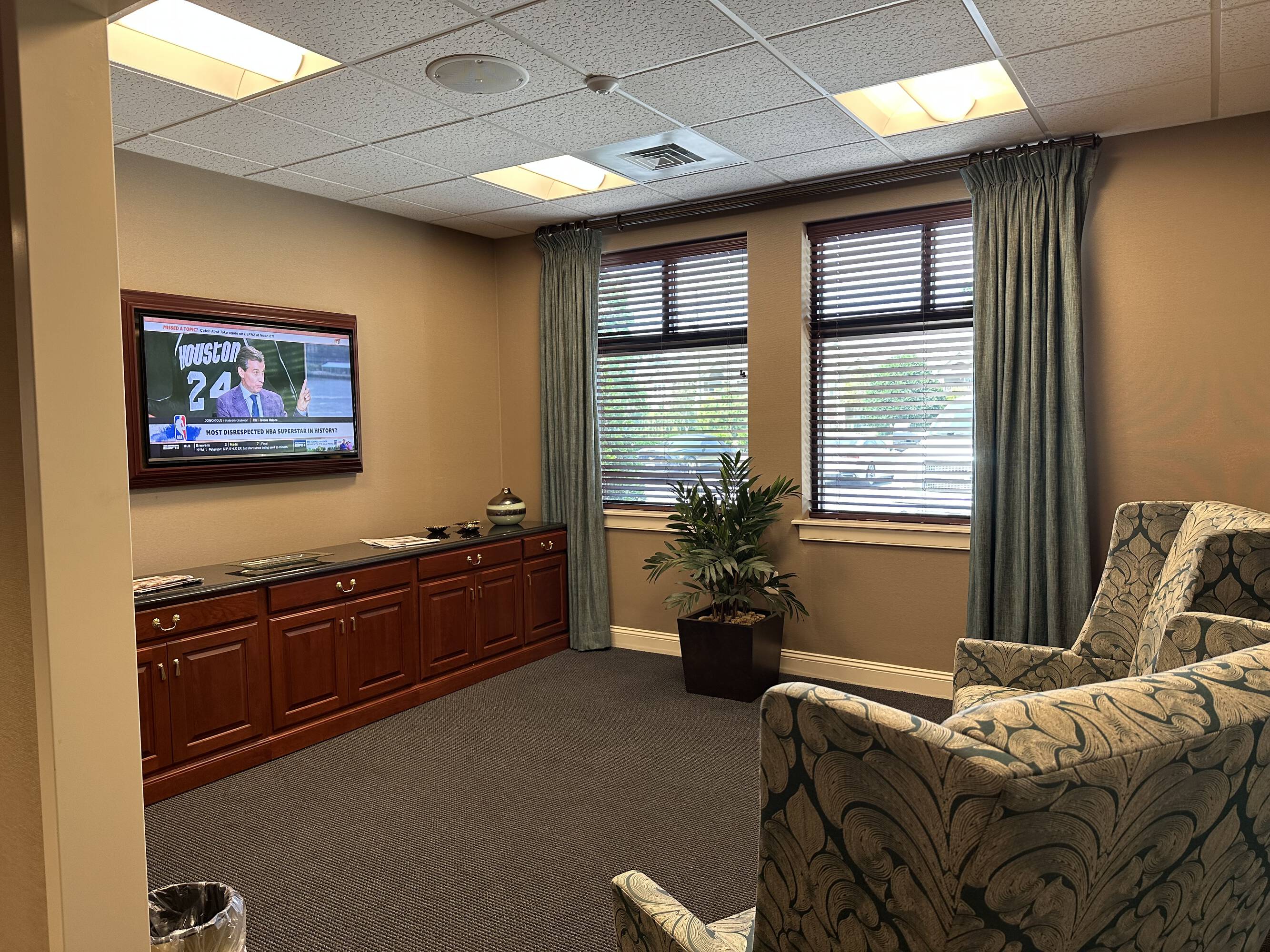 2839 Charles Blvd, Greenville, NC 27858