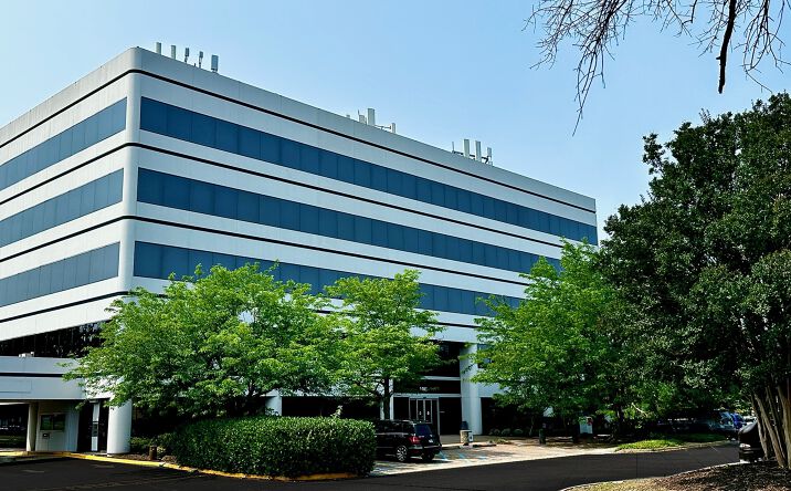 1403 Greenbrier Pkwy, Chesapeake, VA 23320 | Crexi.com