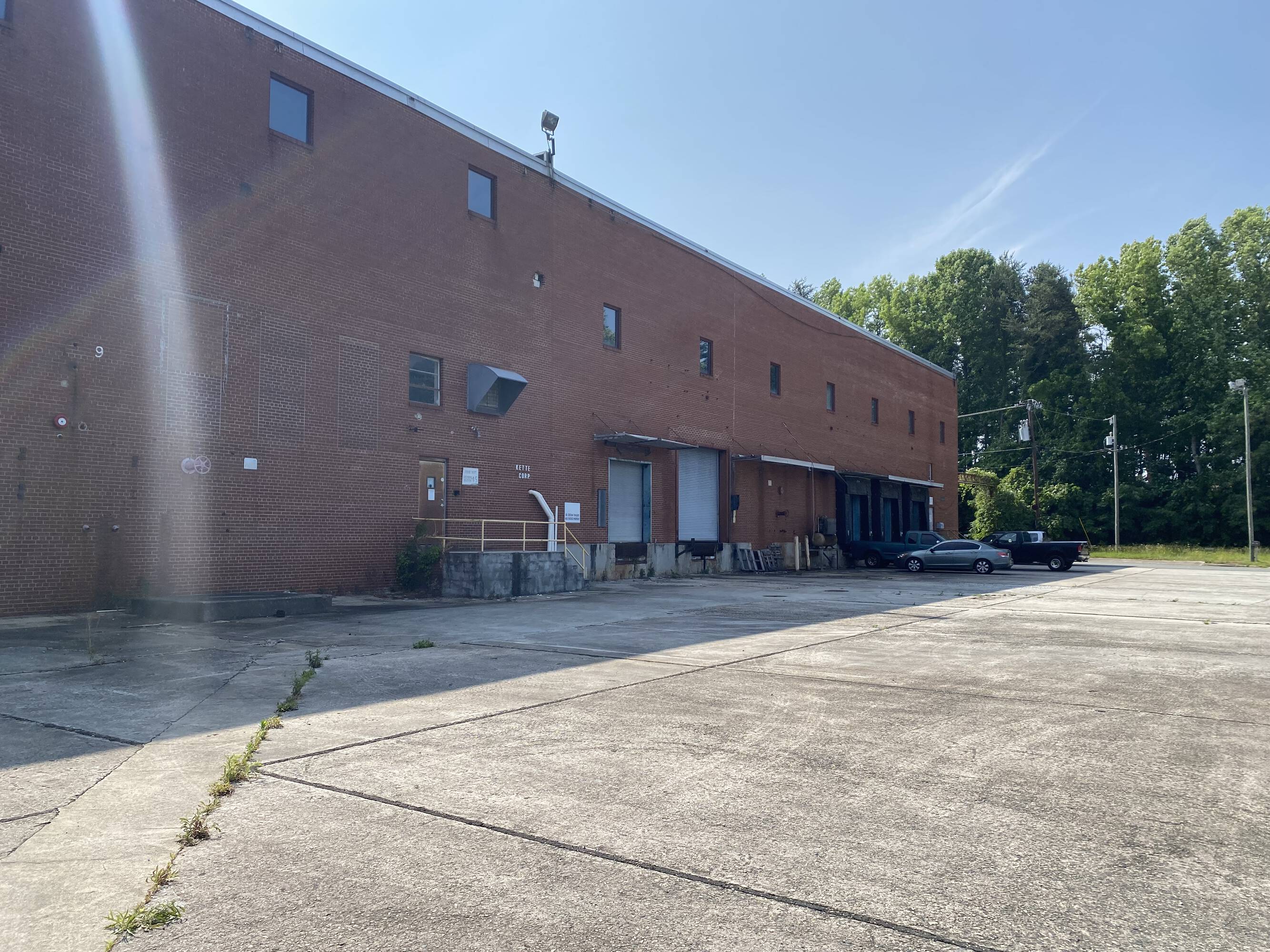 4927 W Market St, Greensboro, NC 27407