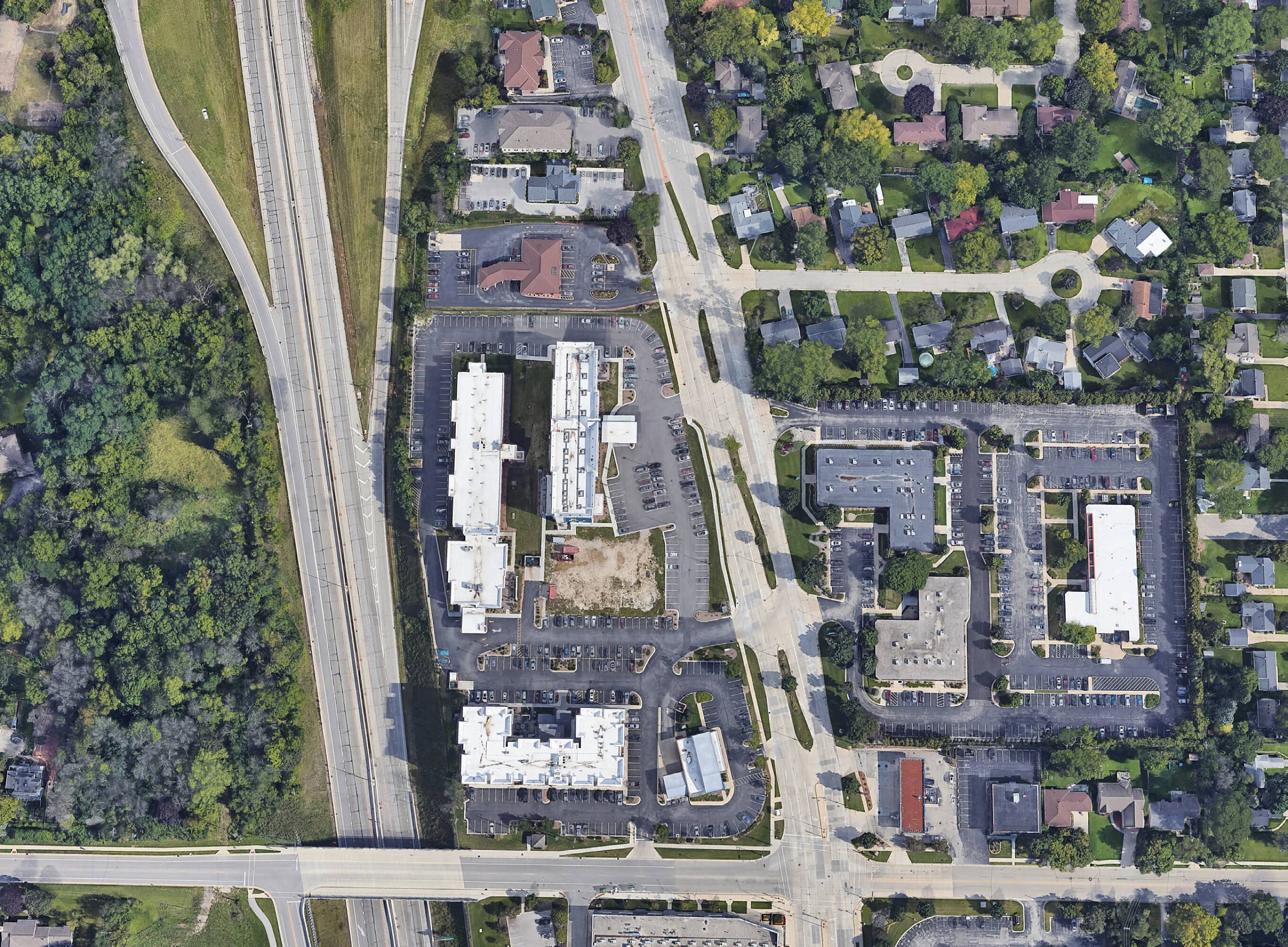 7065 N Port Washington Rd, Glendale, WI 53217