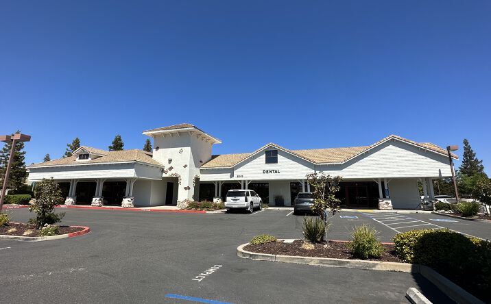 Pictures of Retail property located at 8445 Sierra College Blvd, Roseville, CA 95661 for lease - image #1