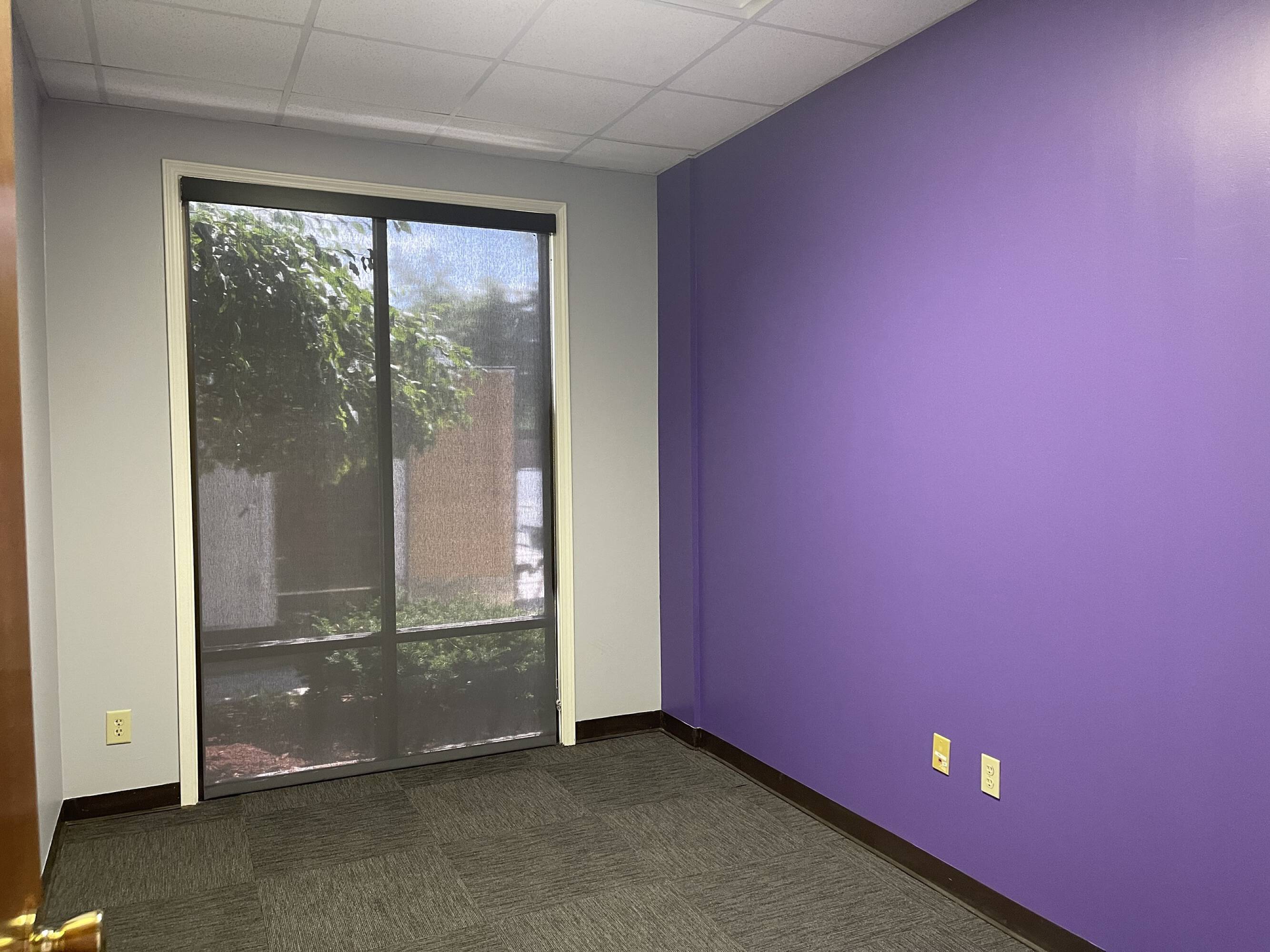 1672 Stonegate Dr, Greenwood, IN 46142