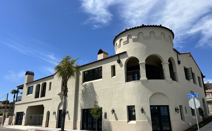 Pictures of Retail, Office property located at 1561 E Main St, Ventura, CA 93001 for lease - image #1
