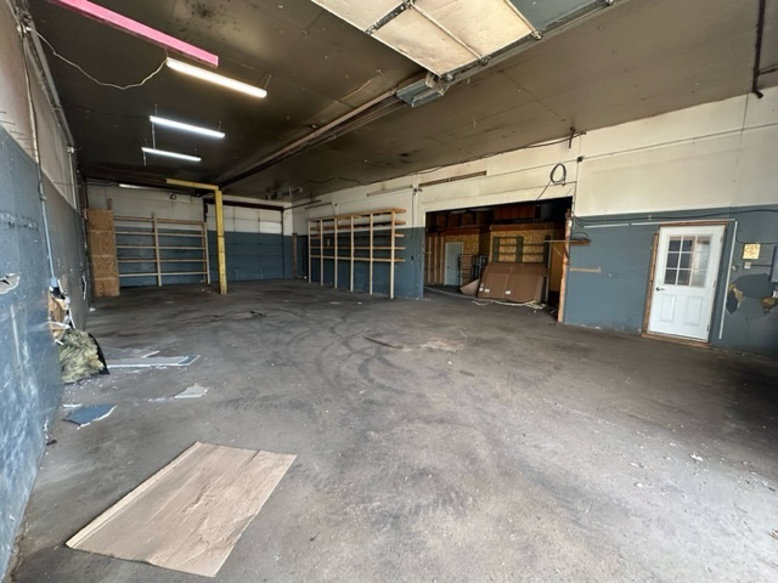Photo inspiration: Converted Industrial Spaces For Rent Reference: 3735 Commerce St Jackson Mi 49203 Industrial Space For Lease