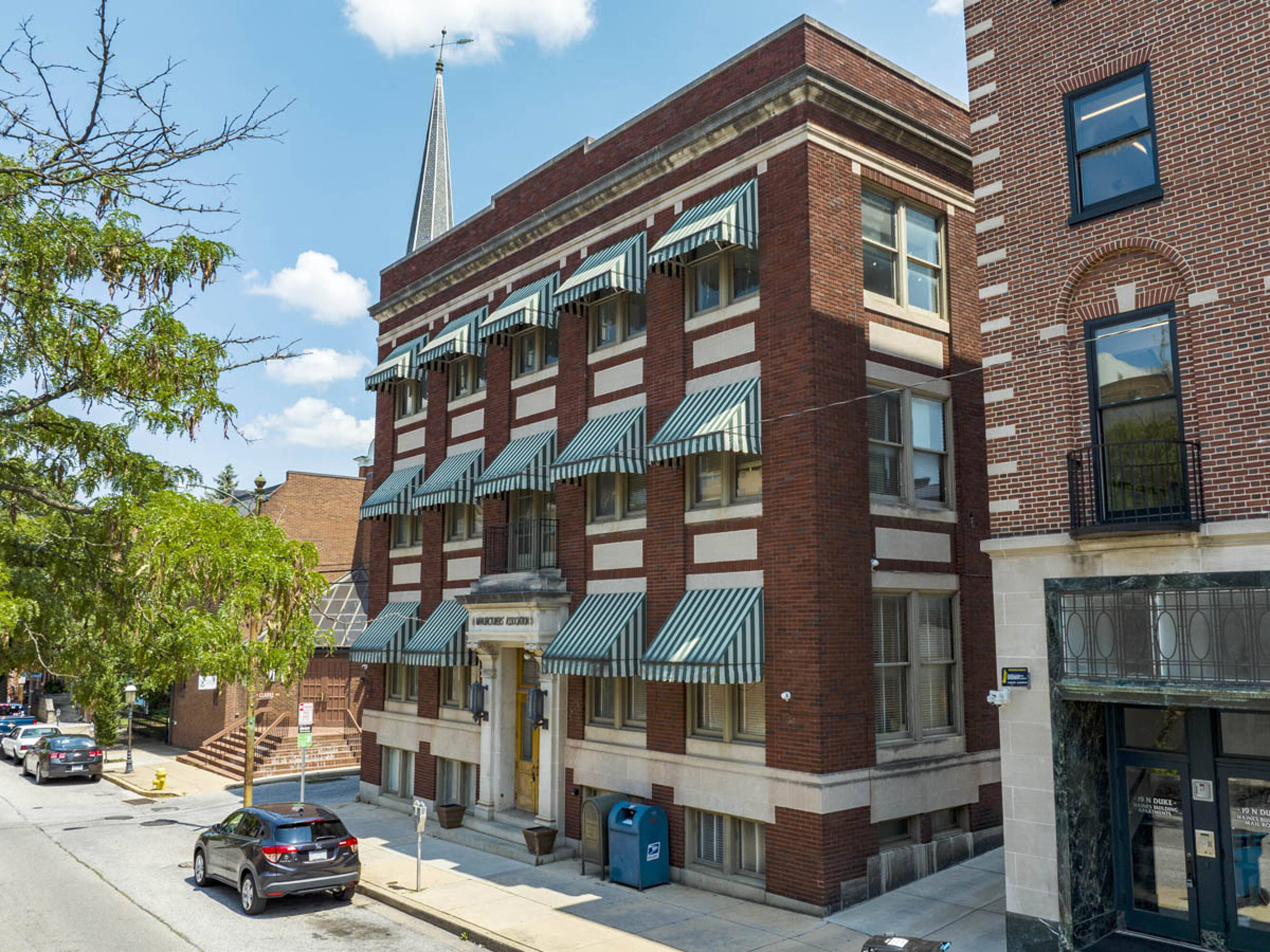 25 N Duke St, York, PA 17401