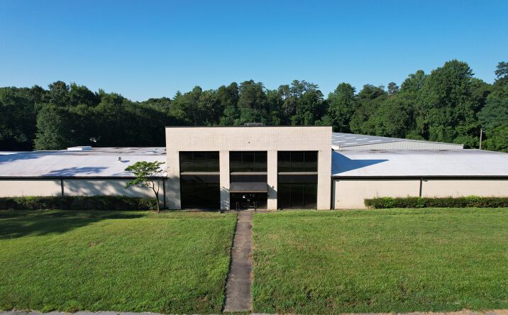Pictures of Industrial property located at 929 Chick Springs Rd, Taylors, SC 29687 for lease - image #1