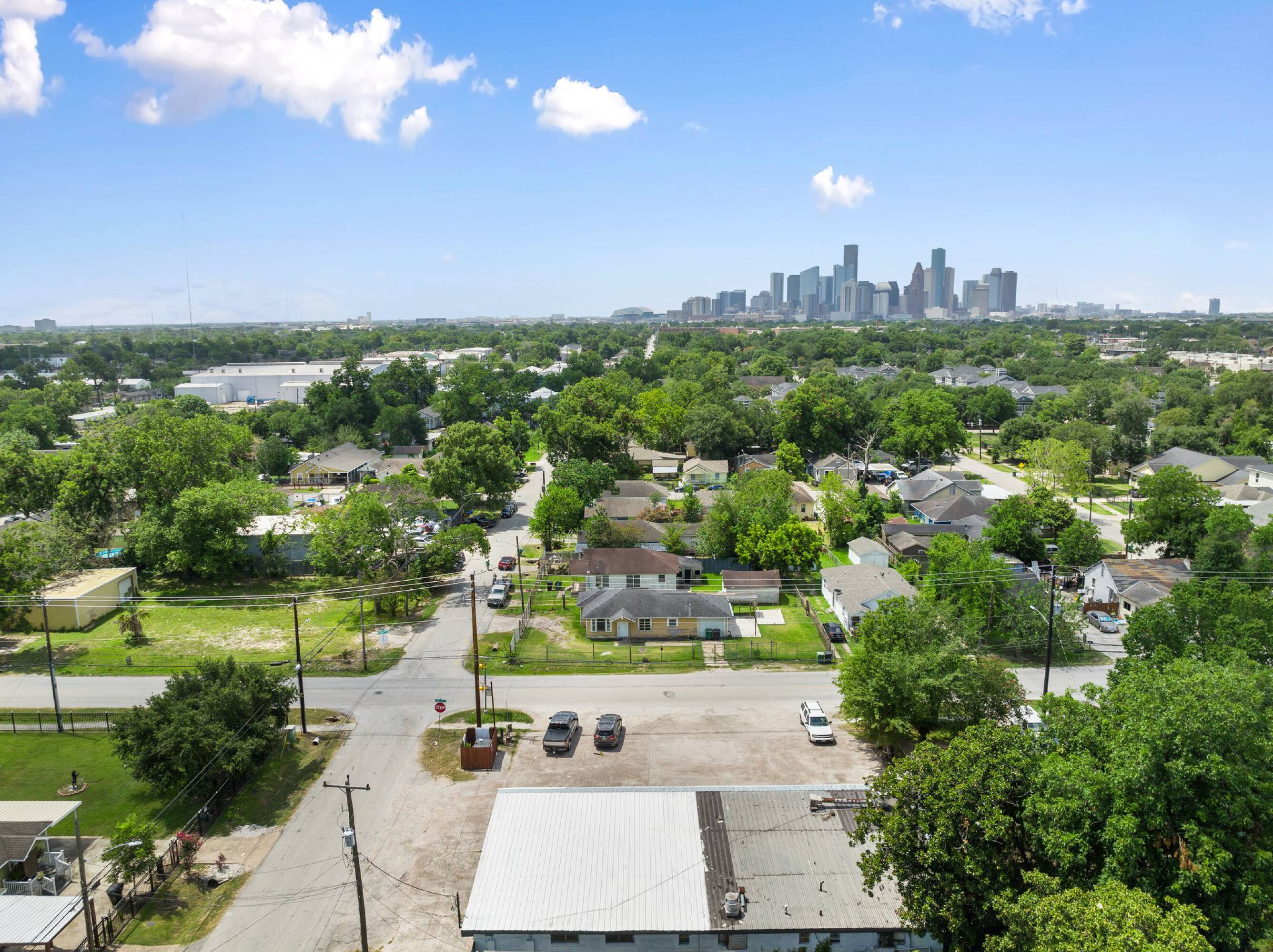 1117 Collingsworth St, Houston, TX 77009 | Crexi.com