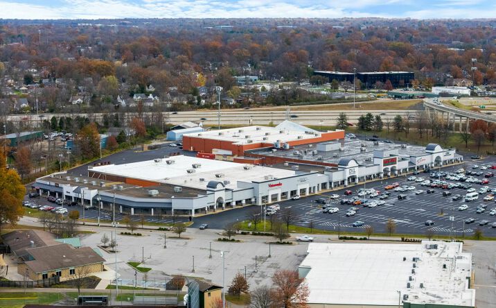 Pictures of Retail property located at 5005 Shelbyville Rd, Louisville, KY 40207 for lease - image #1