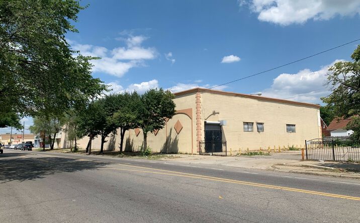 Pictures of Retail property located at 18246 Wyoming Ave, Detroit, MI 48221 for lease - image #1