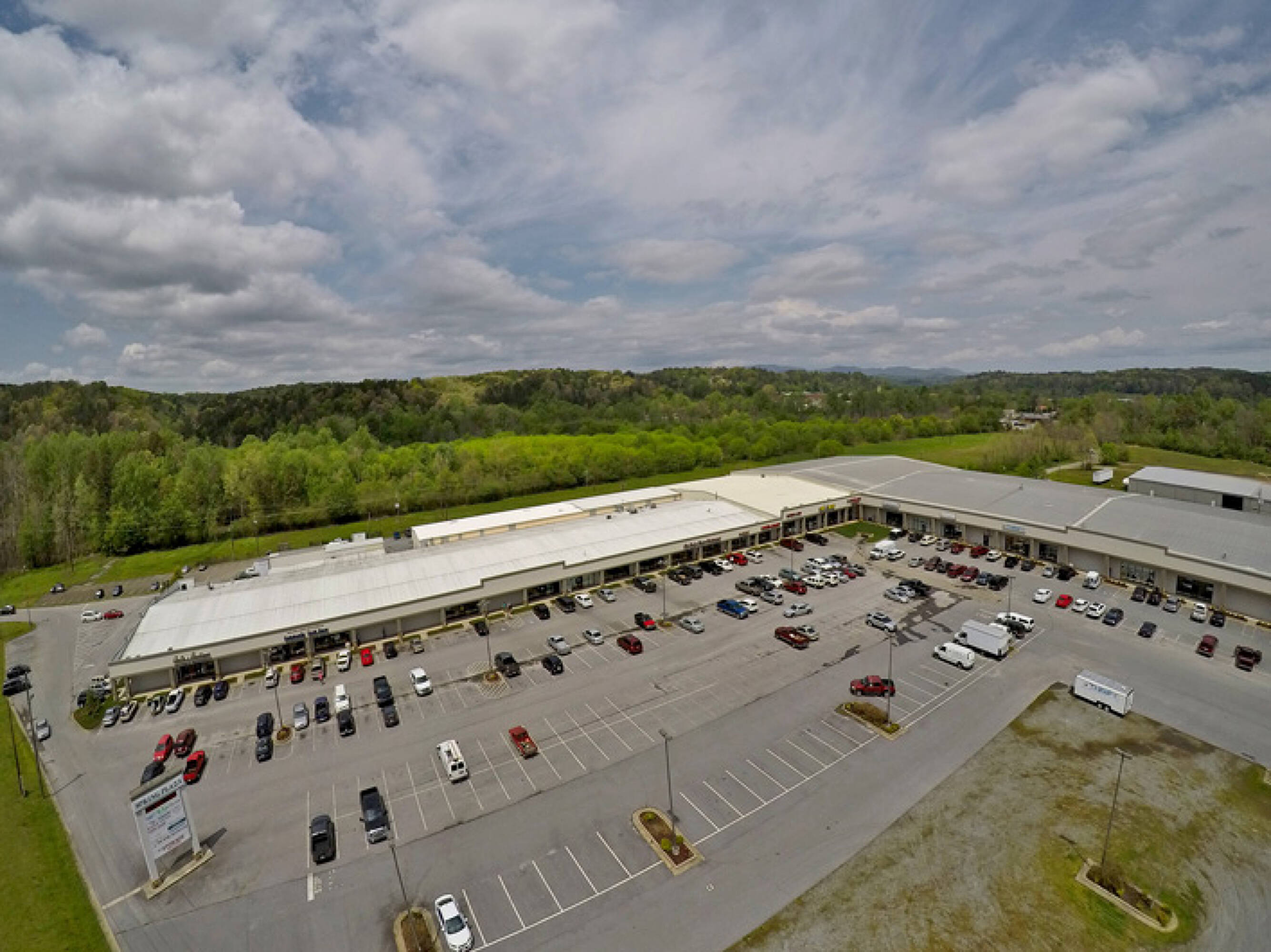 449 Industrial Blvd, Ellijay, GA 30540 Retail Space for Lease 449