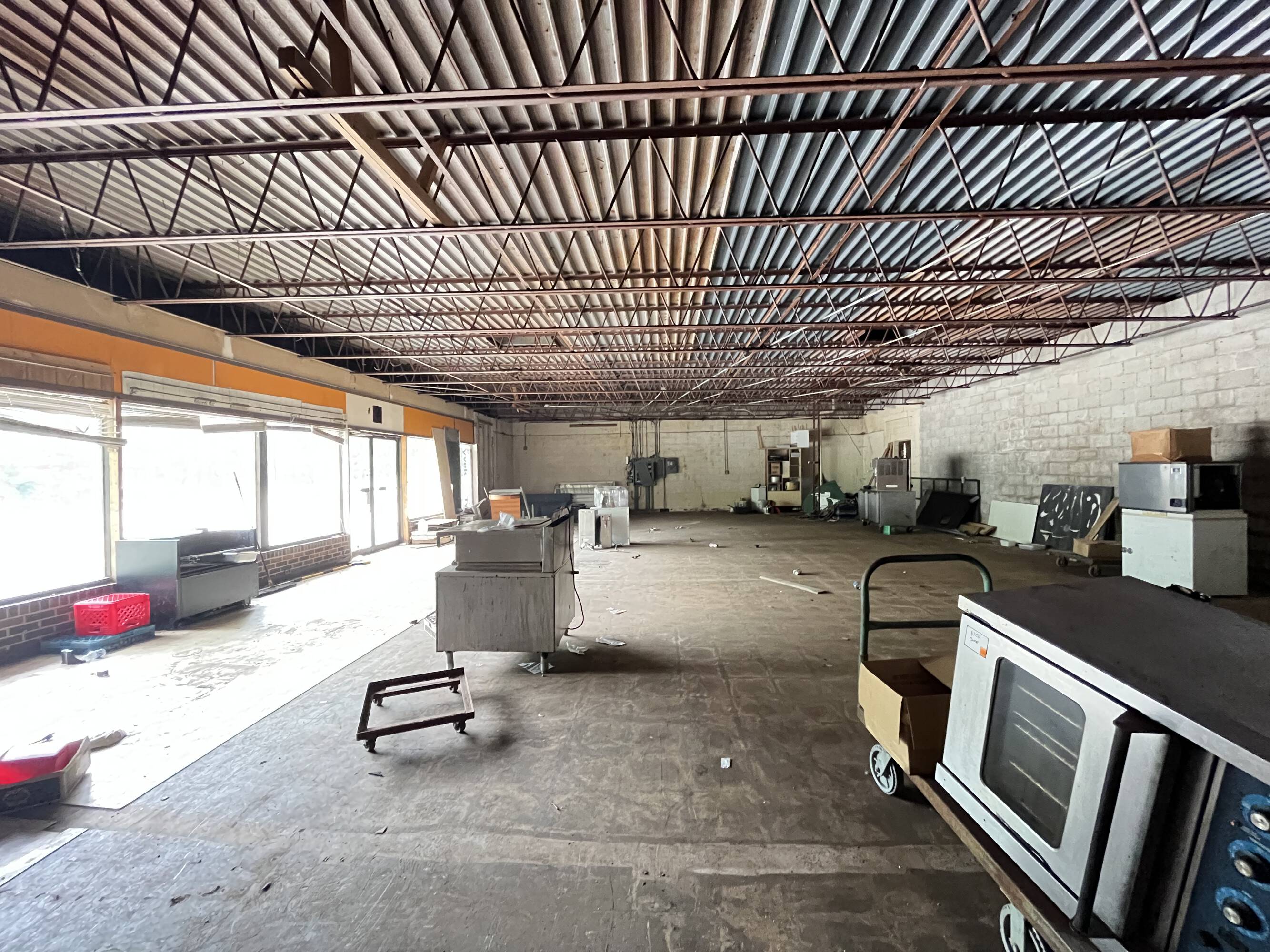 2701 Indianola Ave, Columbus, OH 43202