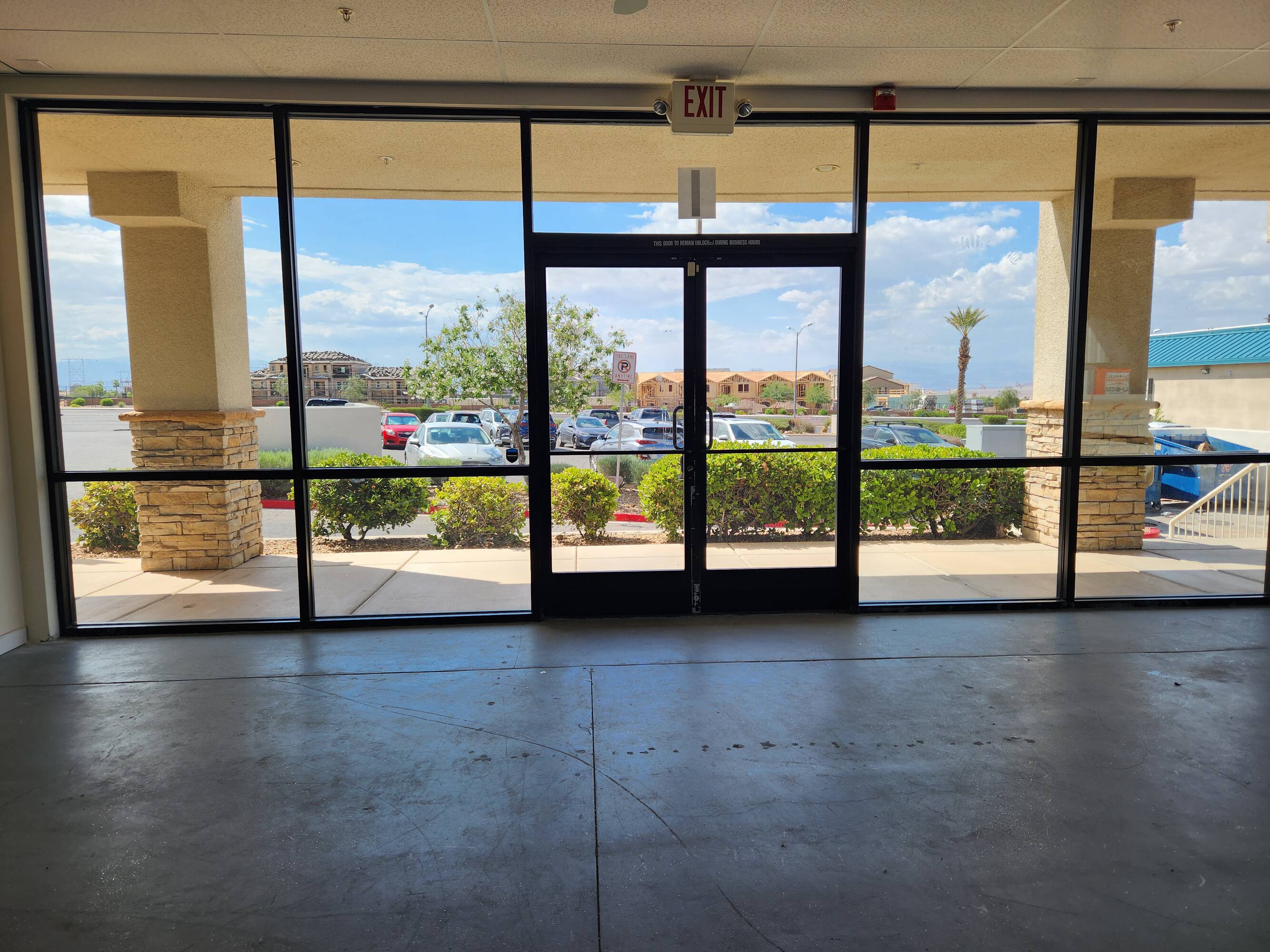 400 College Dr, Henderson, NV 89015