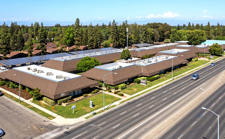Pictures of Office property located at 2350 W Shaw Ave, Fresno, CA 93711 for lease - image #1