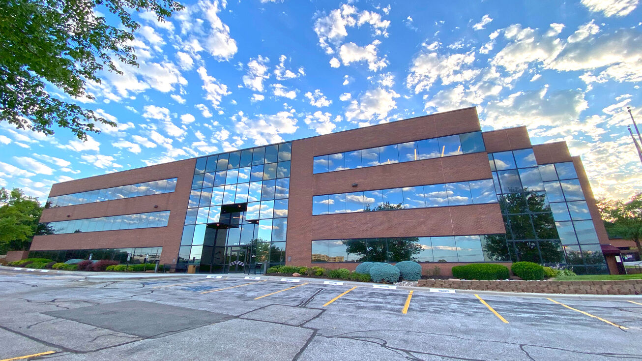 810 N 96th St, Omaha, NE 68114 - Office Space for Lease - 810 North ...