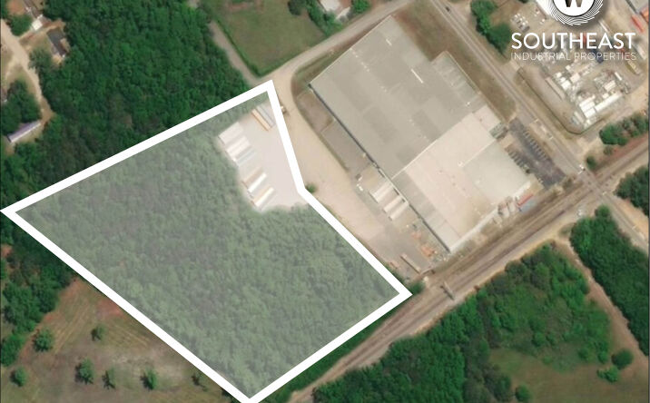 Pictures of Land property located at 103 Lachicotte Rd, Lugoff, SC 29078 for lease - image #1