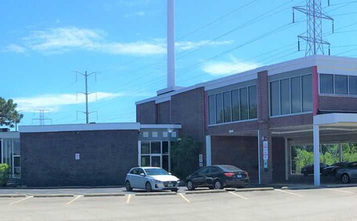 Pictures of Office property located at 210 Skokie Valley Rd, Highland Park, IL 60035 for lease - image #1