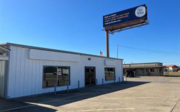 Pictures of Office, Retail property located at 710 E Interstate 30, Garland, TX 75043 for lease - image #1