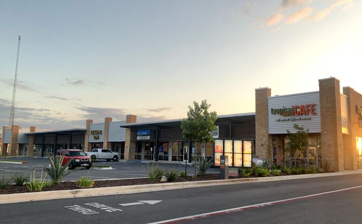 Pictures of Retail, Restaurant property located at 2101 N Cage Blvd, Pharr, TX 78577 for lease - image #1