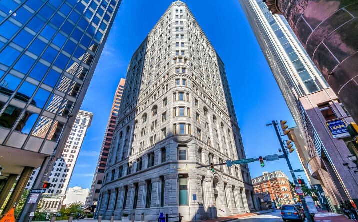 Pictures of Retail, Office property located at 210 N Charles St, Baltimore, MD 21201 for lease - image #1
