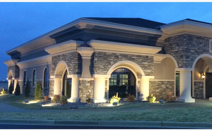 Pictures of Office property located at 728 N Cross Pointe Blvd, Evansville, IN 47715 for lease - image #1