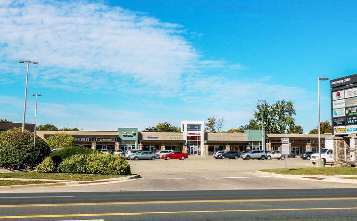 Pictures of Retail property located at 5031 W Main St, Kalamazoo, MI 49009 for lease - image #1