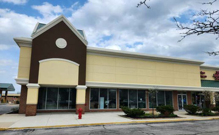 Pictures of Retail property located at 1473 W Schaumburg Rd, Schaumburg, IL 60194 for lease - image #1