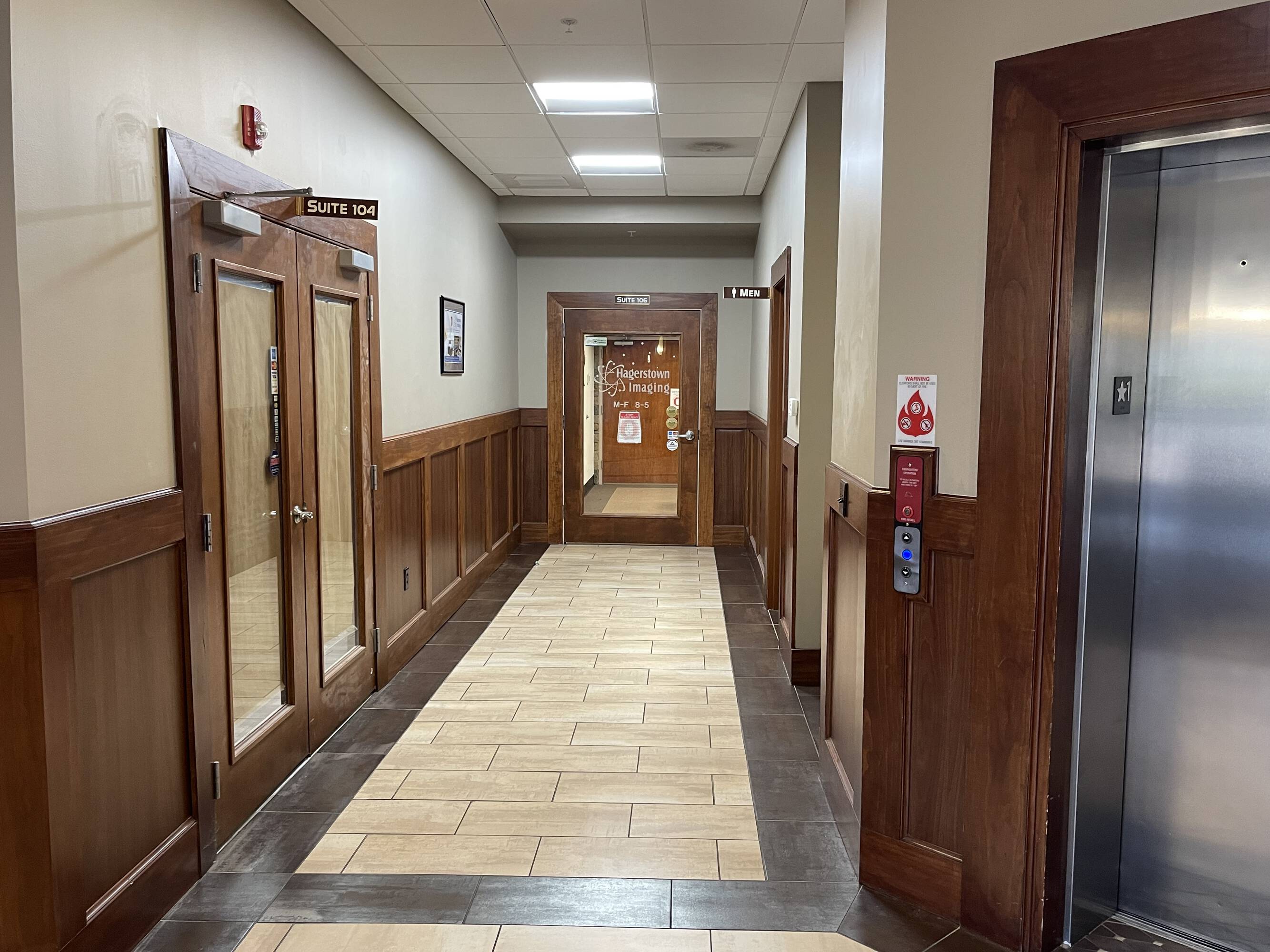 11236 Robinwood Dr, Hagerstown, MD 21742