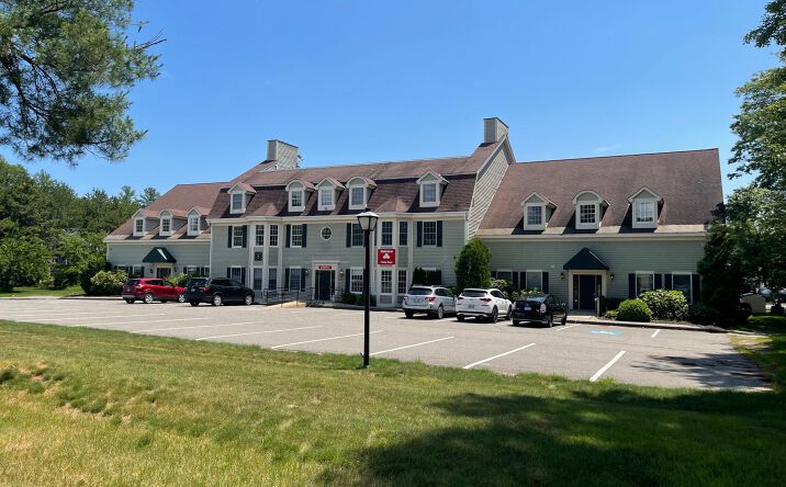 Pictures of Office property located at 7 Webhannet Pl, Kennebunk, ME 04043 for lease - image #1