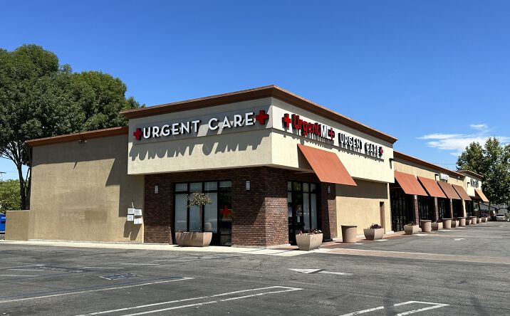 Pictures of Retail, Office property located at 22950 Vanowen St, Los Angeles, CA 91307 for lease - image #1
