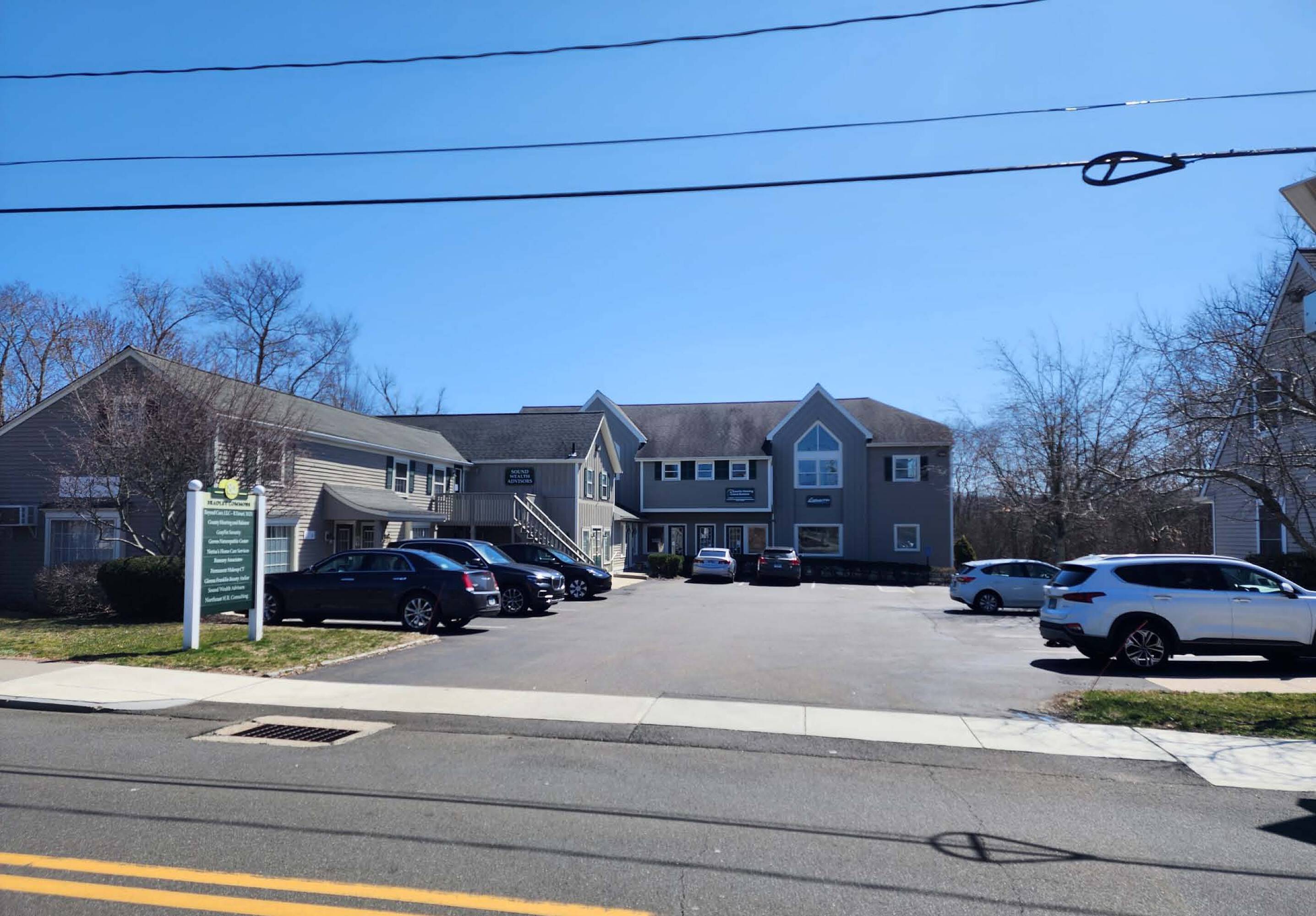 82 Bradley Rd, Madison, CT 06443