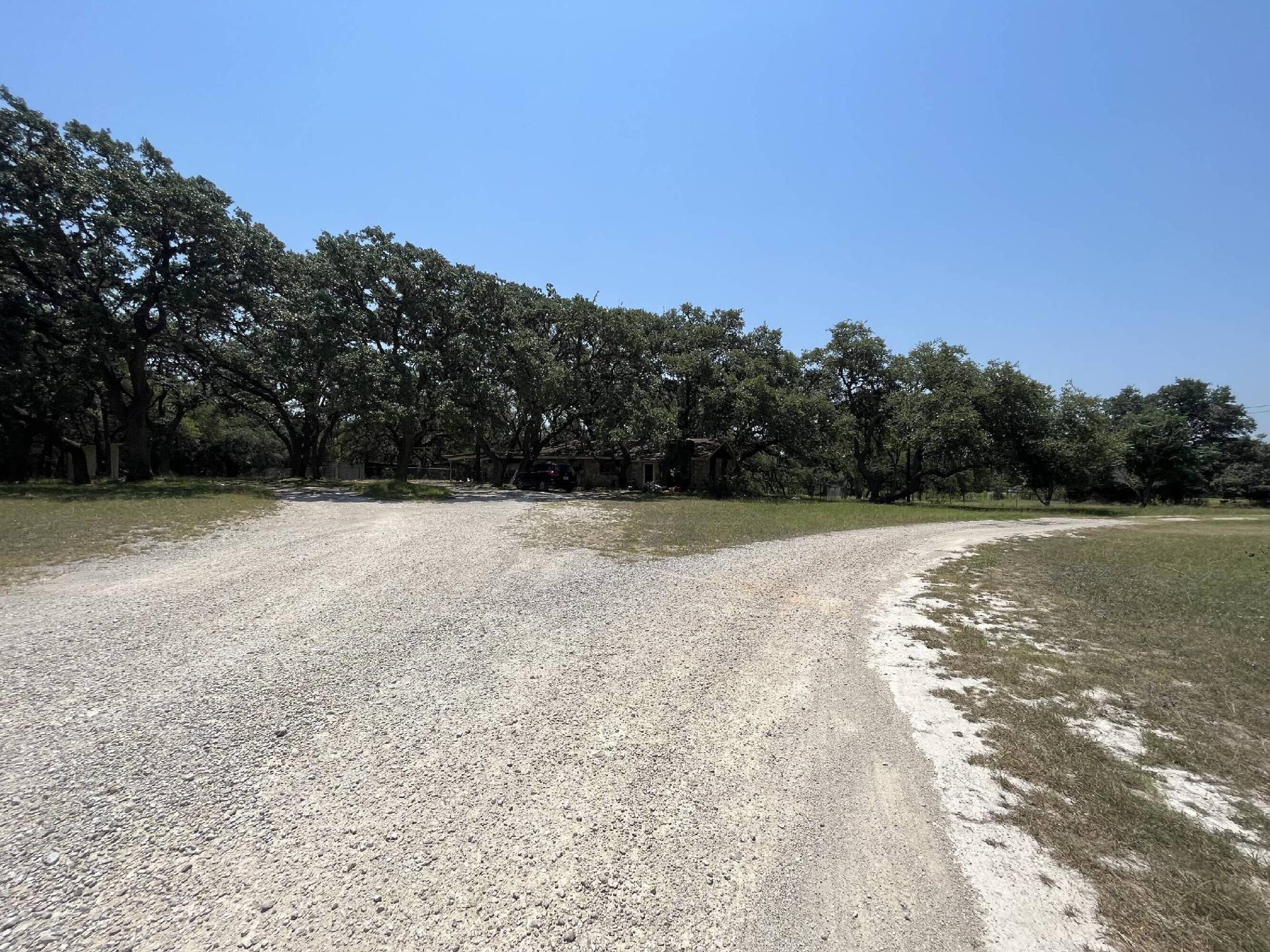 9 Upper Balcones Rd, Boerne, TX 78006