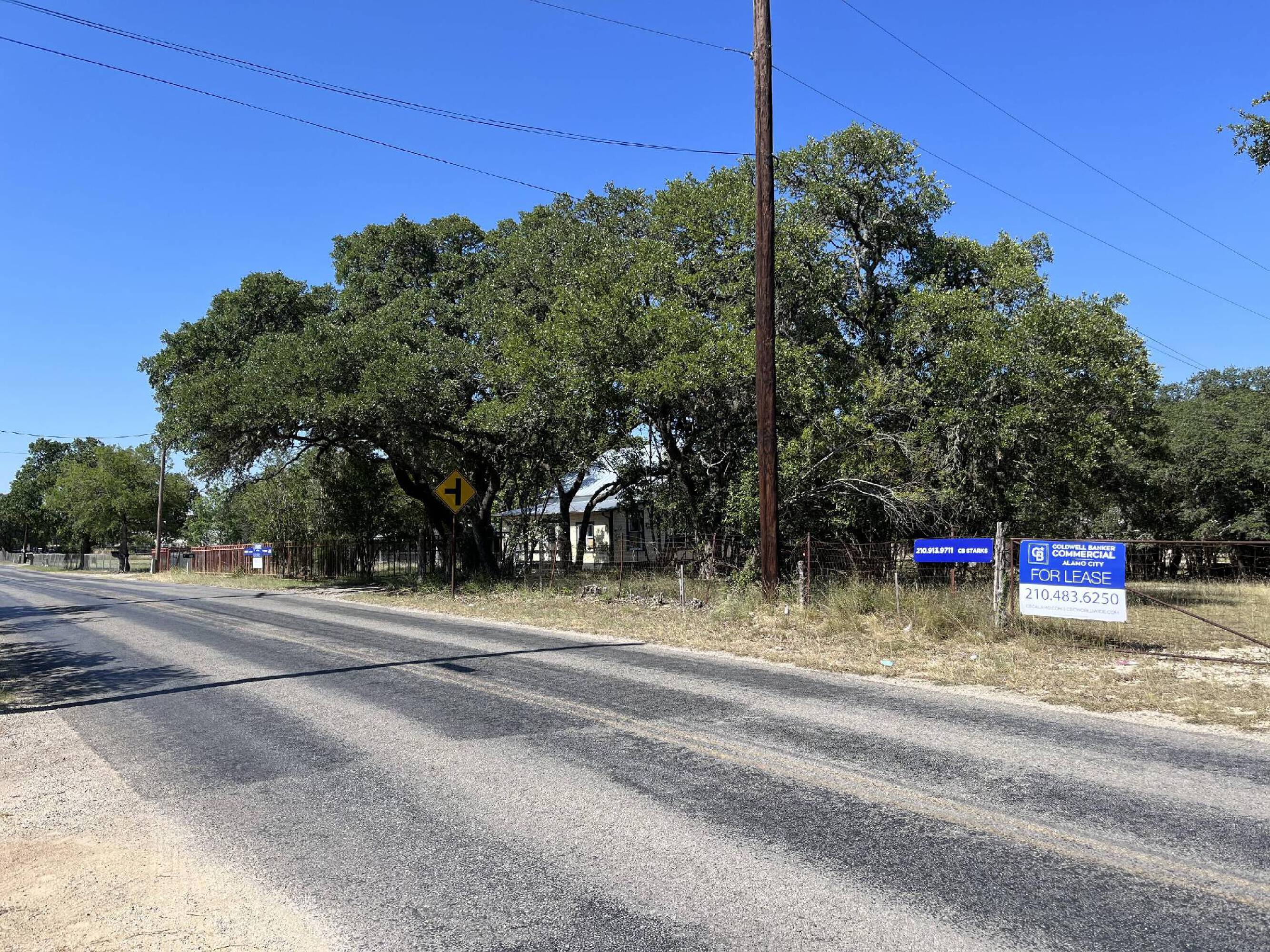 11 Upper Balcones Rd, Boerne, TX 78006