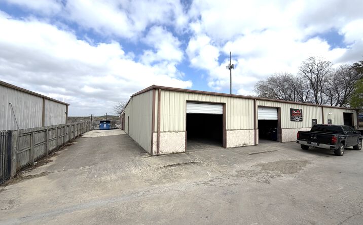 Pictures of Industrial property located at 6627 Topper Ridge, San Antonio, TX 78233 for lease - image #1