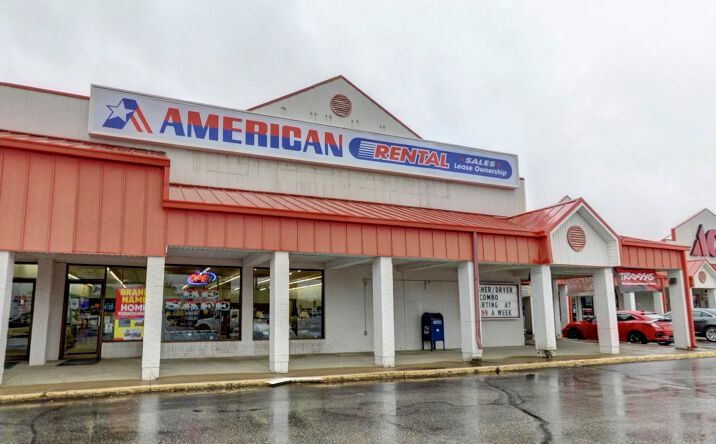 Pictures of Retail property located at 2028-2138 Burton Ln, Martinsville, IN 46151 for lease - image #1
