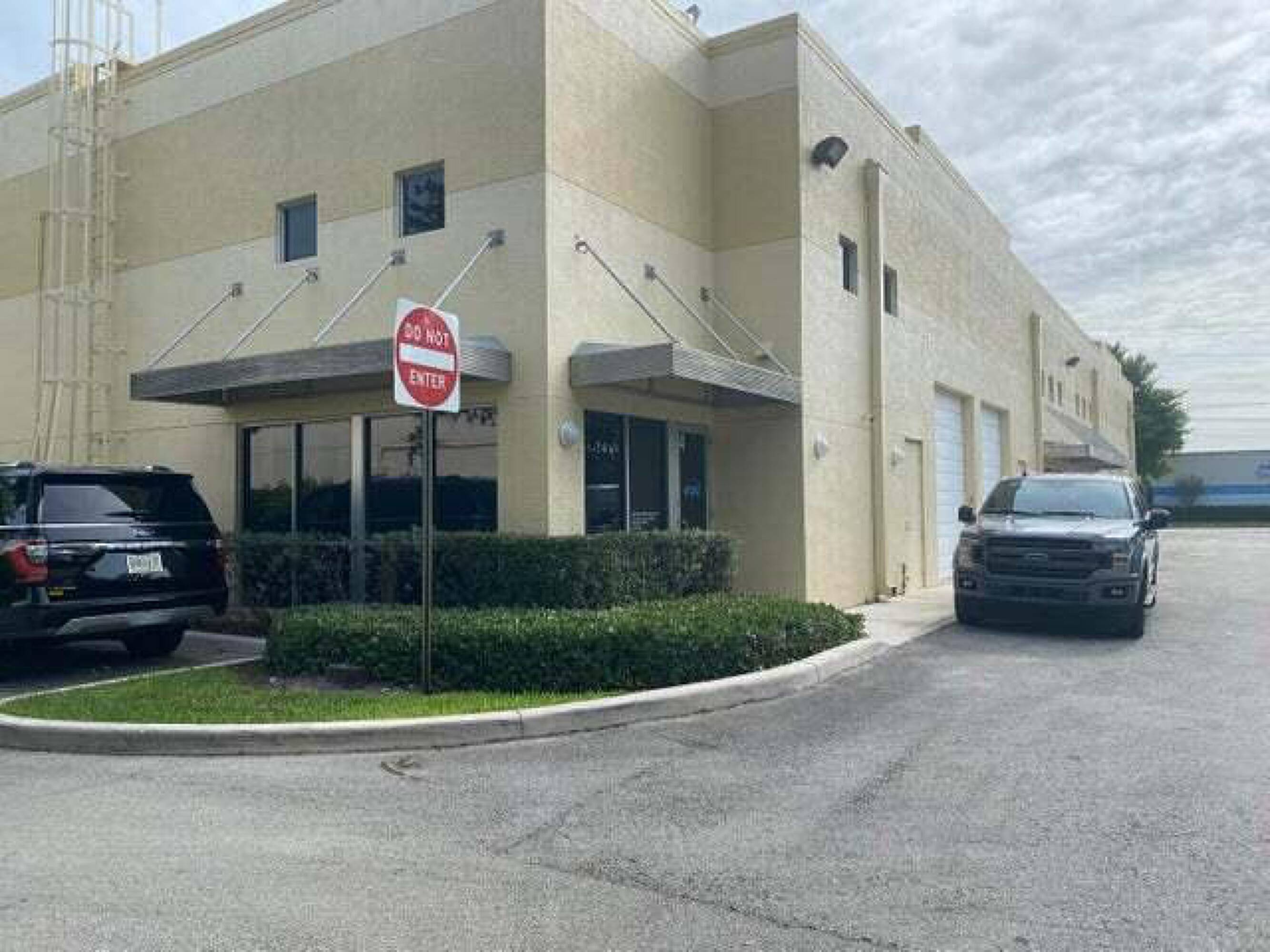 3141 Fairlane Farms Road, Wellington, FL 33414