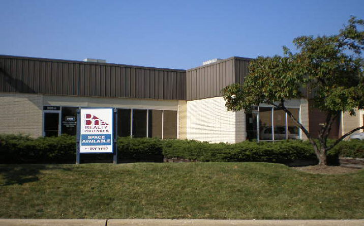 Pictures of Industrial property located at 1808 Janke Dr, Northbrook, IL 60062 for lease - image #1